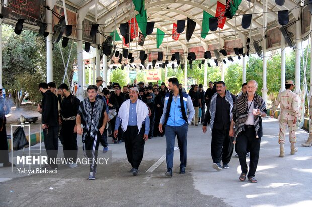 فضاسازی محیطی اربعینی در مسیر کرمانشاه به خسروی