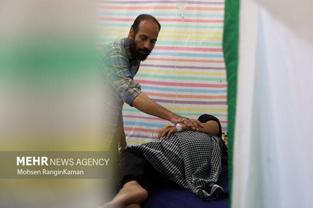درمانگاه‌ تحت مدیریت هلال احمر مستقر در شهر سامرادر حال ارائه خدمت شبانه روزی به زائران اربعین حسینی می‌باشد