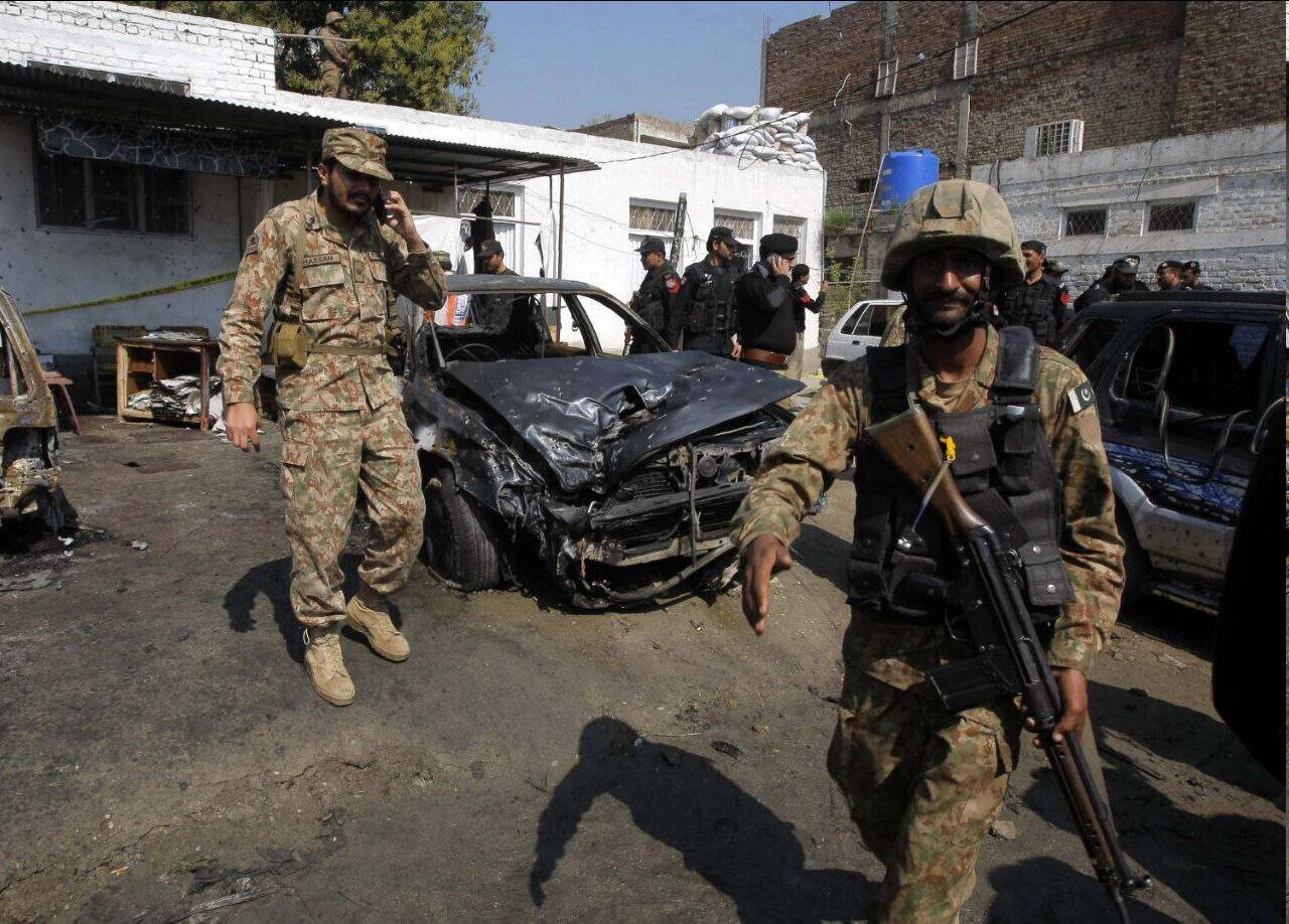 پاک فوج پر دہشت گردوں کا حملہ/ 26 فوجی حاں بحق اور کئی زخمی، پاکستانی ذرائع