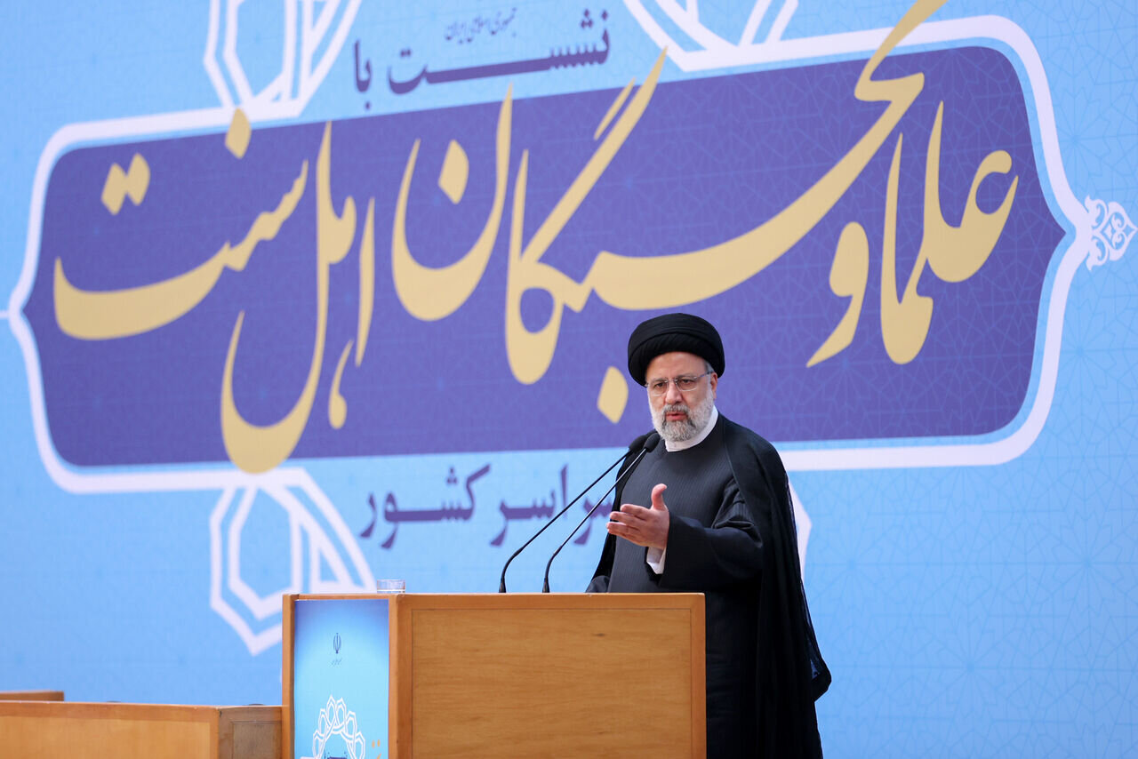 Uniting Islamic Ummah Iran's strategy: Raeisi