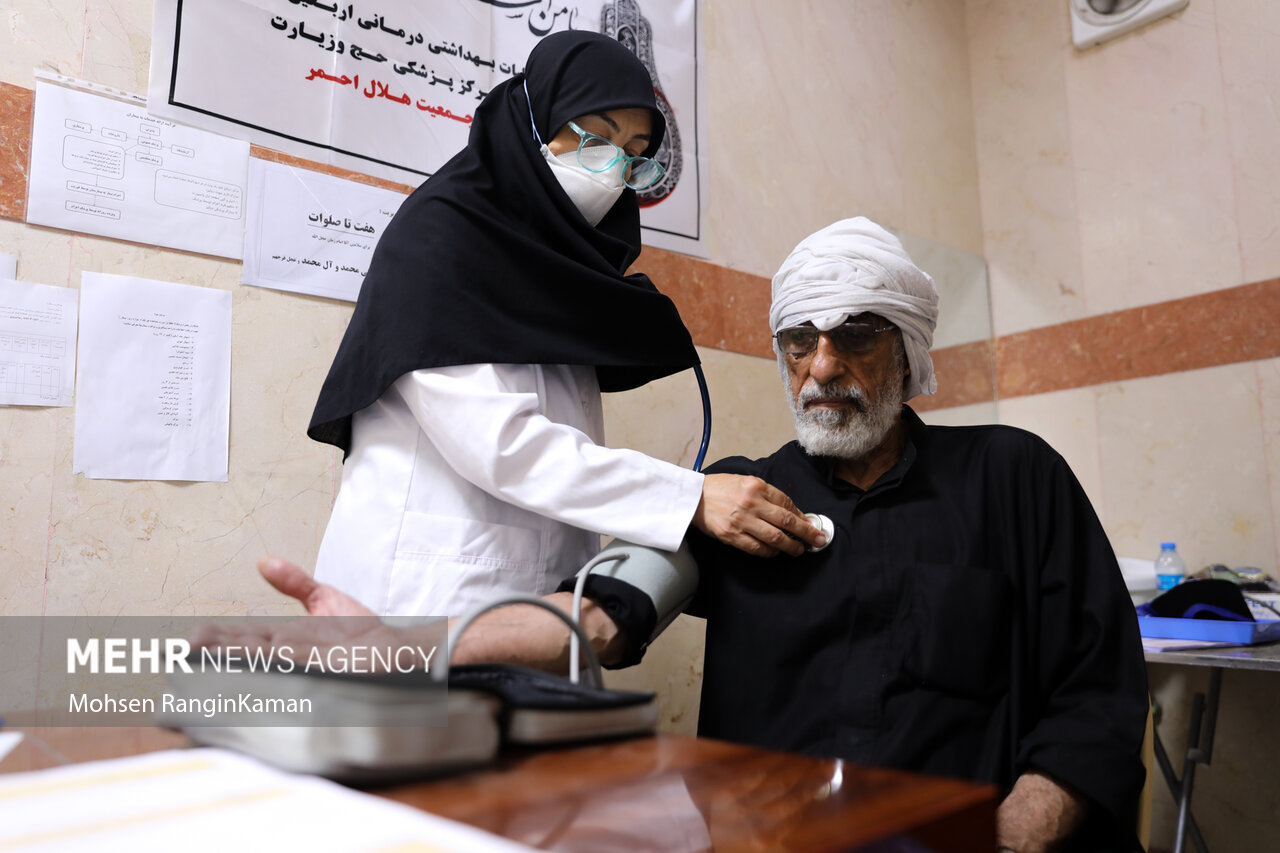 افتتاح درمانگاه‌های شبانه روزی فراجا در مرزهای استان