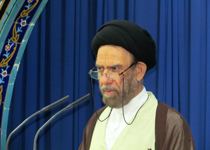 مسؤولان در رابطه با تعرفه صادرات گوجهفرنگی تجدید نظر کنند مسؤولان در رابطه با تعرفه صادرات گوجهفرنگی تجدید نظر کنند