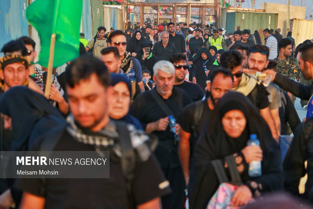 اب تک ملک کی چھے سرحدوں سے چالیس لاکھ زائرین، عراق داخل میں ہو چکے ہیں، ایرانی پولیس سربراہ