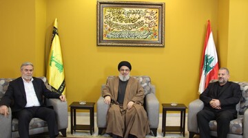 دبیرکل حزب الله لبنان با «زیاد النخاله» و «صالح العاروری» در بیروت دیدار کرد