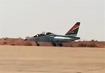 إيران تتسلم طائرة التدريب "ياك 130" الروسية+ فيديو