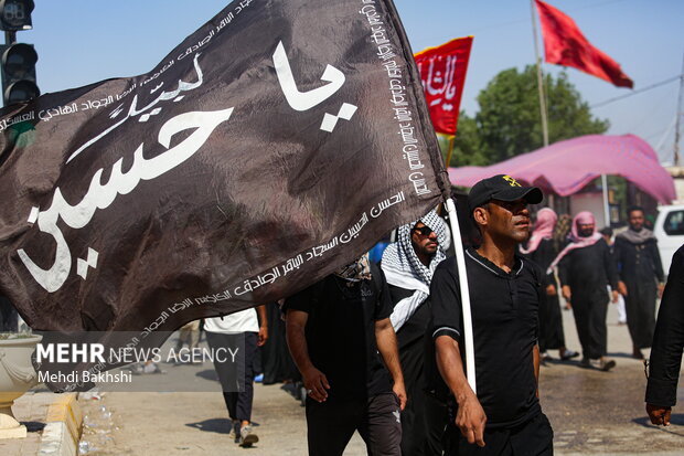 کاروان دانشجویان پزشکی سمنان راهی کربلا شد 