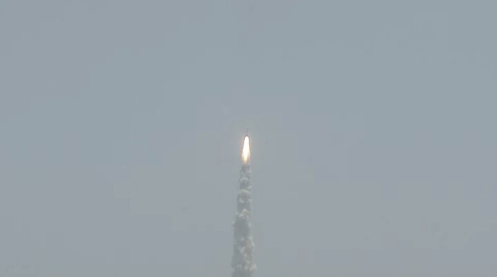 هندوستان پس از فتح ماه به سراغ خورشید رفت