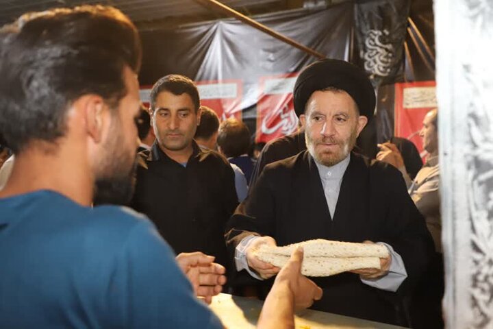 موکبهای لرستان بهوقت اربعین/ از نذورات مردمی تا خادمی داوطلبانه