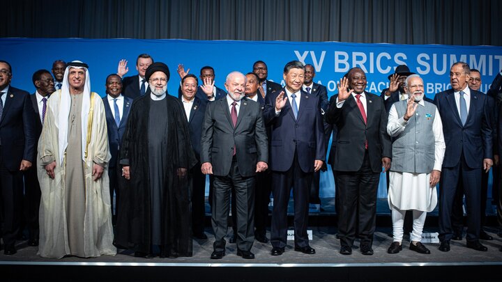 BRICS Dönem Başkanlığı’nın devir teslim töreni Güney Afrika’da yapıldı