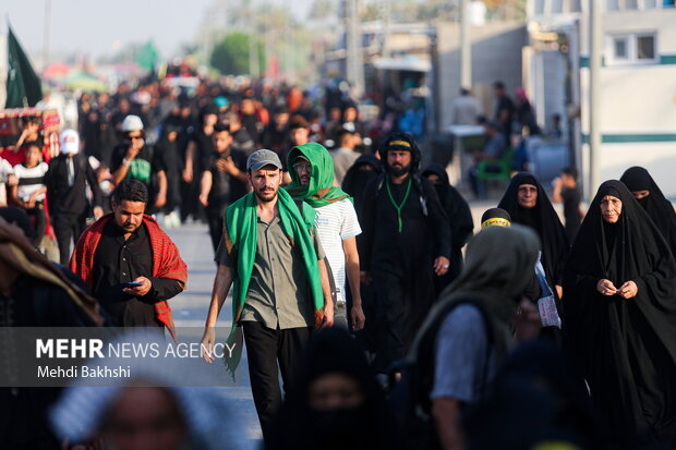 سفری از جنس عشق/ از بابالرضا تا کربلا با زائر پیاده حسین (ع)