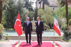 VIDEO: Iran FM welcomes Turkish counterpart in Tehran