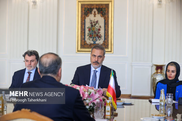 هاکان فیدان، وزیر امور خارجه ترکیه در محل دیدار وزرای خارجه ترکیه و ایران حضور دارد