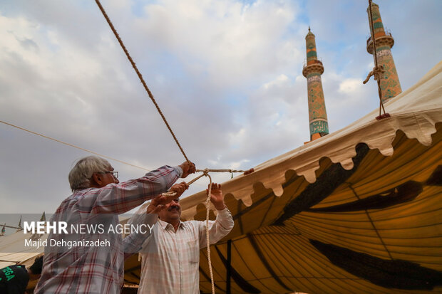 مراسم سنتی پوش کشی مسجد جامع یزد به مناسبت اربعین حسینی