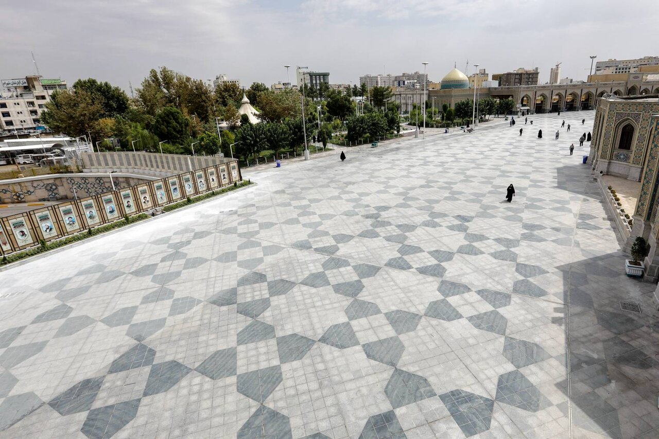 پروژه سنگ‌فرش و بهسازی نور مسیر بست طبرسی تا شیرازی حرم تکمیل شد