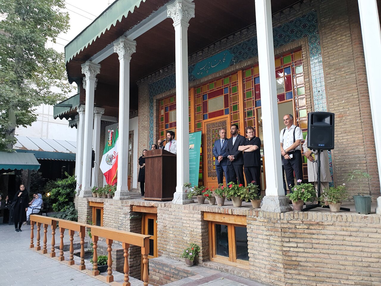 نمایش اشتراکات فرهنگی ایران و مکزیک در قالب عکس