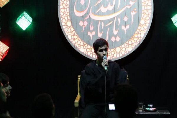 از تحصیل تا مداحی به عشق سیدالشهدا (ع)