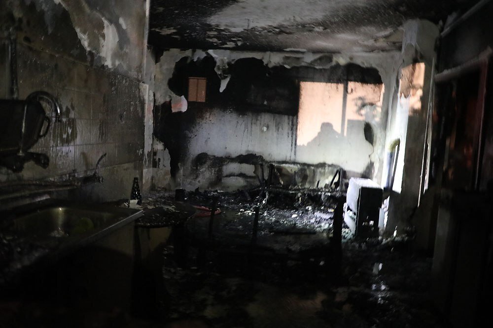 ۸ نفر از آتش‌سوزی و انفجار مجتمع مسکونی در مشهد نجات یافتند