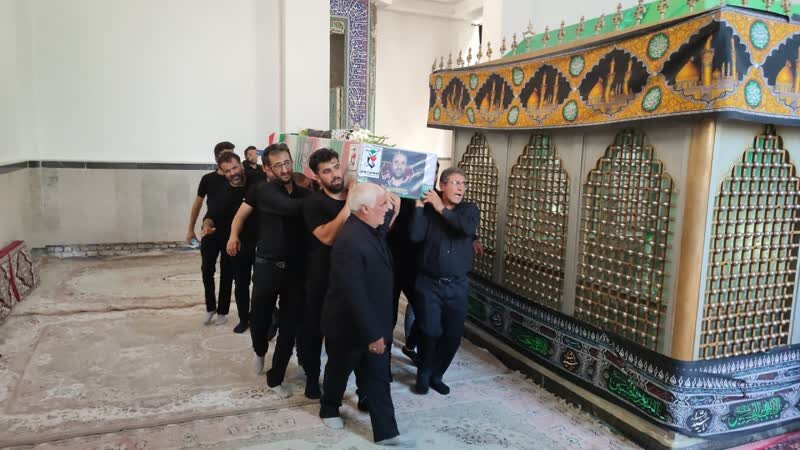 آئین تشییع پیکر شهید مدافع حرم «یحیی رستمی»در نسیم شهر برگزار شد