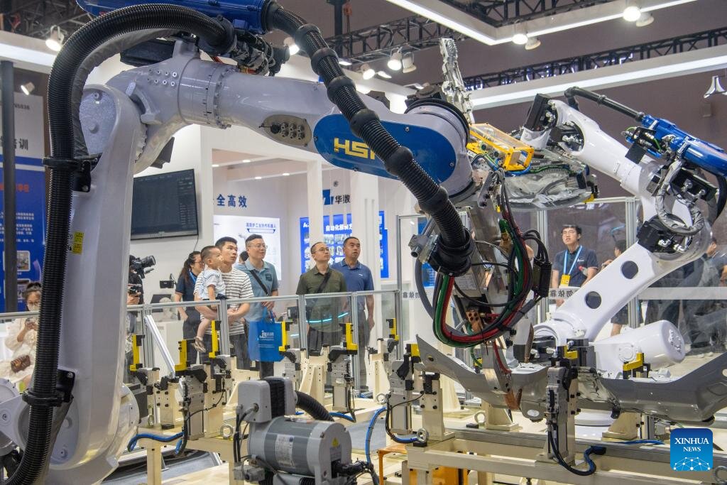 تصاویری از نمایشگاه هوشمند چین با محور وسائل نقلیه جدید