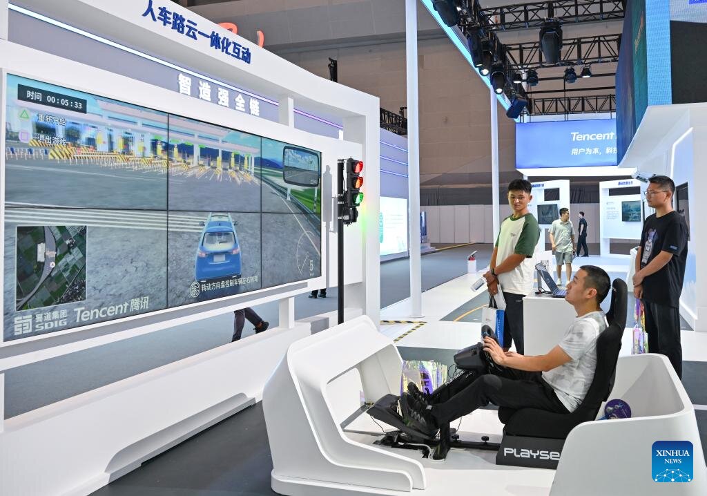 تصاویری از نمایشگاه هوشمند چین با محور وسائل نقلیه جدید