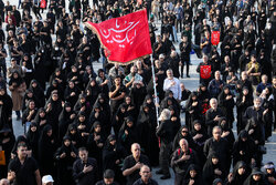 People in Tehran mark Arbaeen mourning ceremony (1)