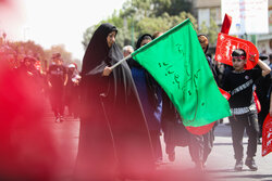 Tehraners hold symbolic march to mark Arbaeen (2)