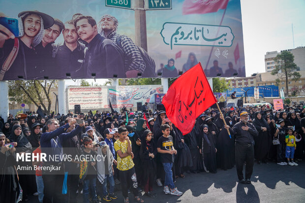 راهپیمایی دلدادگان اربعین حسینی در شیراز
