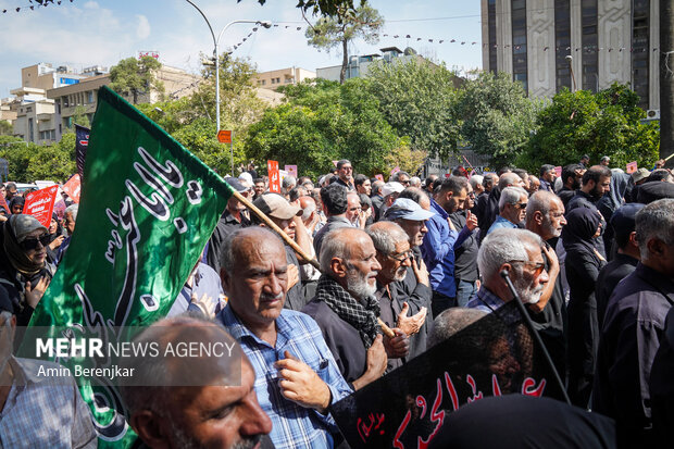 راهپیمایی دلدادگان اربعین حسینی در شیراز