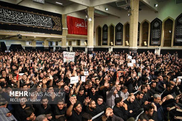 عزاداری دانشجویان به‌مناسبت اربعین حسینی(ع)باحضور رهبرمعظم انقلاب