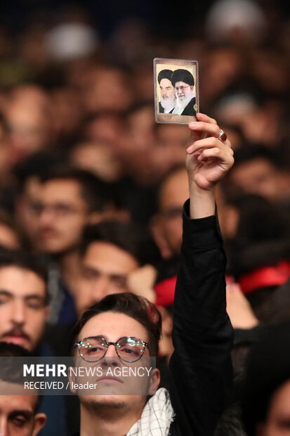 عزاداری دانشجویان به‌مناسبت اربعین حسینی(ع)باحضور رهبرمعظم انقلاب