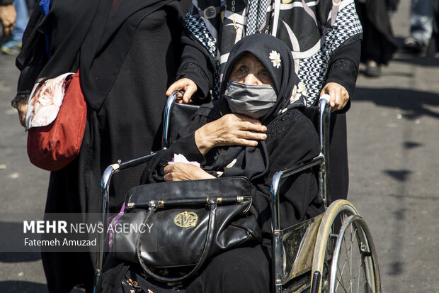 مراسم راهپیمایی جاماندگان اربعین حسینی در تهران صبح روز چهارشنبه ۱۵ شهریور ۱۴۰۲ مصادف با اربعین حسینی (ع) از میدان امام حسین (ع) به سمت حرم عبدالعظیم حسنی (ع) با حضور عزاداران و عاشقان اهل بیت (ع) برگزار شد