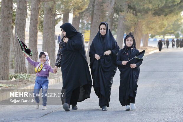 پیاده روی جاماندگان اربعین در شهرستان کوهدشت