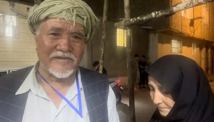 گاو و گوسفند فروختیم و آمدیم!/ ما با هم، برادریم!