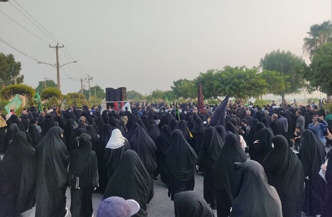پیاده‌روی دلدادگان اربعین حسینی در بوشهر برگزار شد
