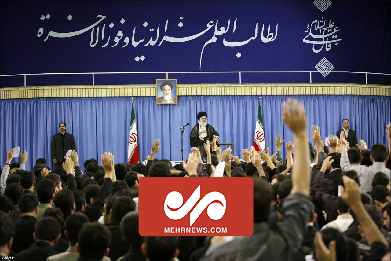 همخوانی دانشجویان به مناسبت اربعین حسینی (ع) در محضر رهبر انقلاب