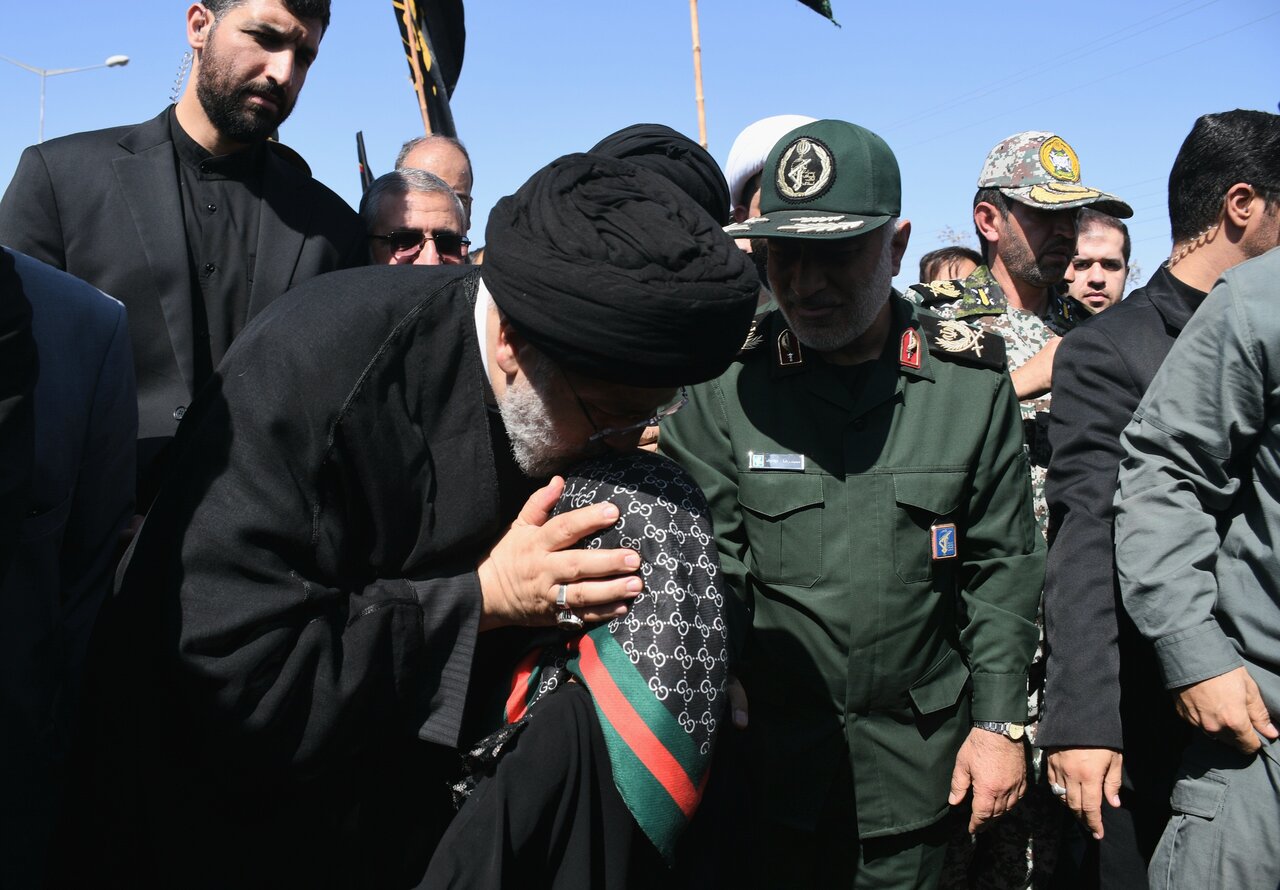 رئیس جمهور در خراسان جنوبی: انقلاب اسلامی از جلوه های عاشورای حسینی است/سفرهای استانی من عدد ندارد