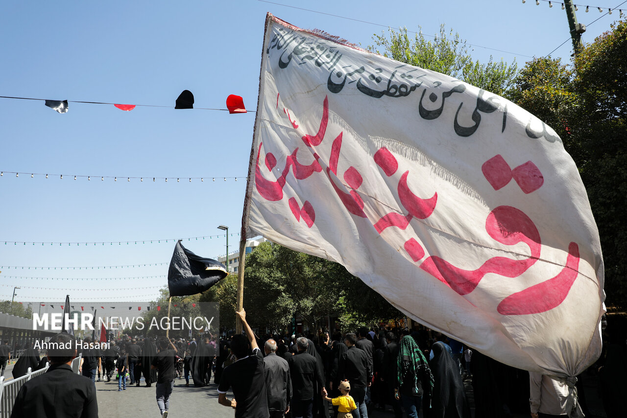 برگزاری راهپیمایی جاماندگان اربعین در پلدشت