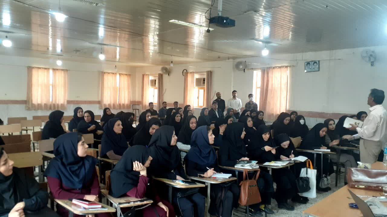 مفاهیم دروس برای آموزگاران دیلمی بازآموزی میشود