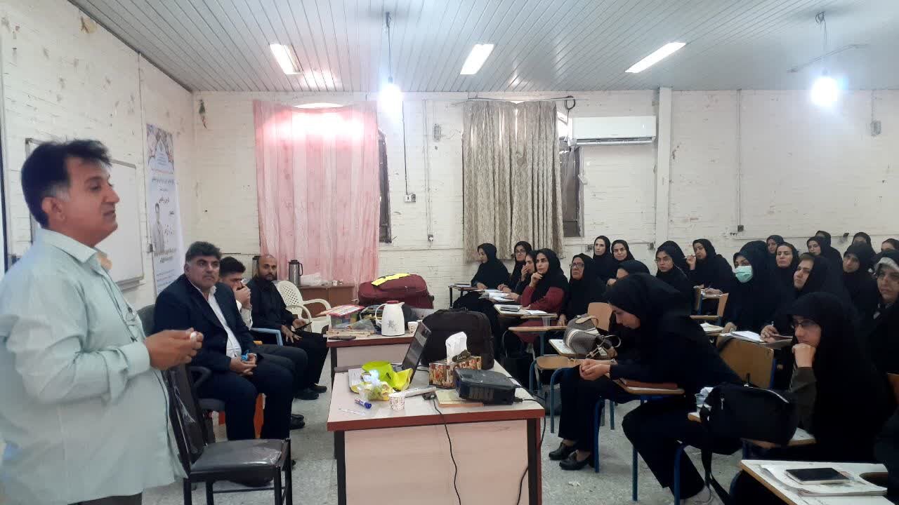 مفاهیم دروس برای آموزگاران دیلمی بازآموزی میشود