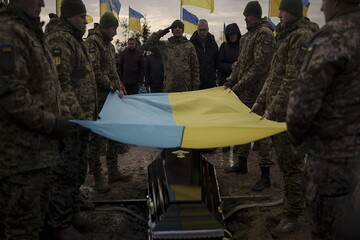افسر آمریکایی: ارتش اوکراین در صورت تداوم نبرد تا اوایل پاییز بیشتر دوام نمی‌آورد