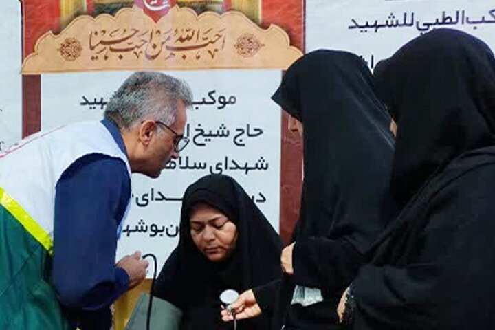 موکب درمانی گناوه  به ۲ هزار زائر خدمات ارائه کرد