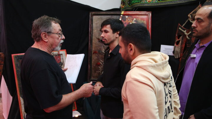 نمایشگاه آثار هنری با موضوع  عاشورا در مرکز اسلامی مسکو برگزار شد