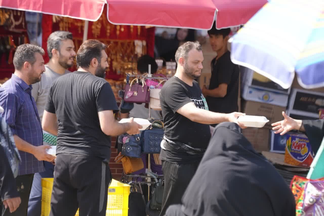 مشهدالرضا(ع)، حسینیه ایران/ خیل عظیم عزاداران در حرم رضوی