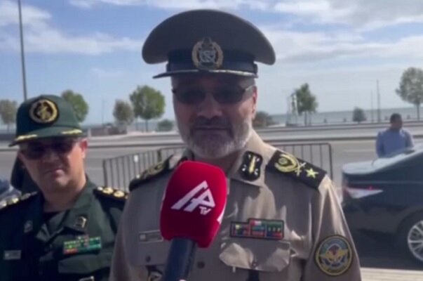İranlı komutan askeri yığınak iddiasını yalanladı