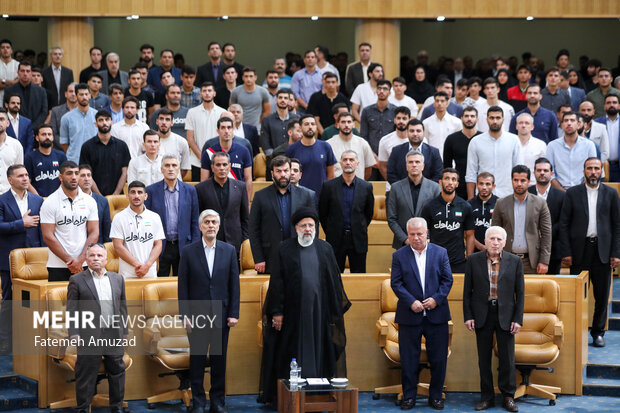 تجلیل از قهرمانان و مدال آوران ورزش با حضور رئیس جمهور