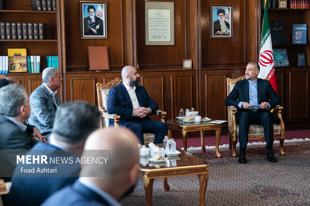 دیدار رئیس حزب اتحادیه میهنی کردستان عراق با وزیر امور خارجه 4