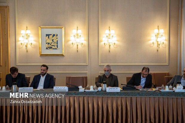 نشست کار گروه شورای عالی ایرانیان خارج از کشور به ریاست حسین امیرعبداللهیان وزیر امور خارجه آغاز به کار  کرد
