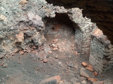 بنای تاریخی در محوطه ثبت ملی «دیگ‌ور» در گرمی کشف شد