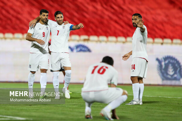 دیدار تیم های ملی فوتبال ایران و آنگولا 11