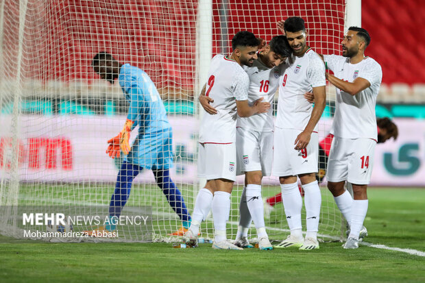 دیدار تیم های ملی فوتبال ایران و آنگولا 23